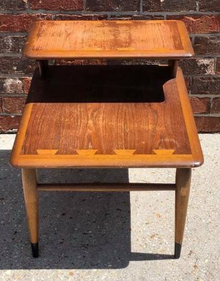 Br0115 Lane Mid Century Modern End Table $85