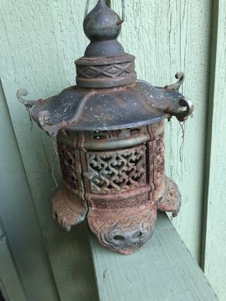 Vintage Cast Iron Japanese Garden Lantern Pagoda Garden Lamp 17 "