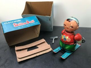 Vintage 1960 ' SKIING DOLL,  shopstock -,  made in China Shanghai,  tin toy 4