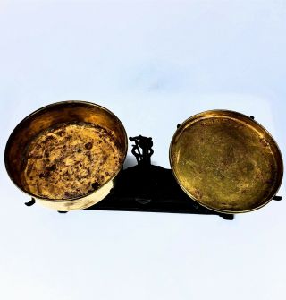 Vintage Antique Scale Cast Iron Portee MAX 5kg Brass Copper Pans 3