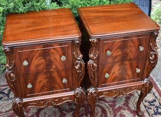 1910s Antique French carved Mahogany nightstands / bedsides tables 2