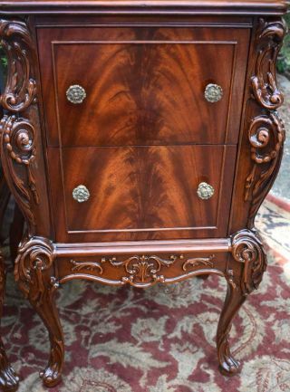 1910s Antique French carved Mahogany nightstands / bedsides tables 4