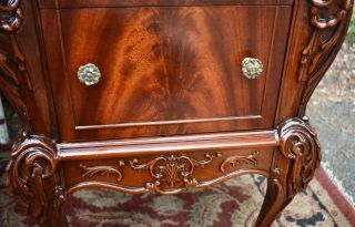 1910s Antique French carved Mahogany nightstands / bedsides tables 7
