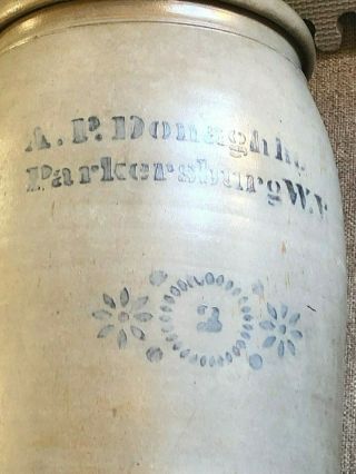 Antique A.  P.  DONAGHHO 2 Gallon Stoneware Crock Parkersburg W.  V 9