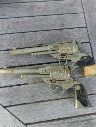 Vintage leather Wells Fargo 38 toy cap pistols W/ holster 8