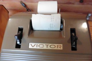 Victor Electric Adding Machine Vintage Model 7 - 58 - 54 light brown 1896 - 884 Rare 2