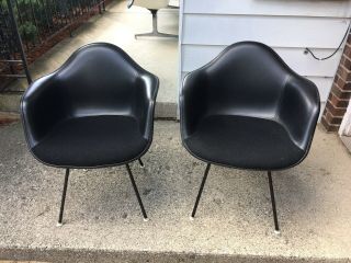 Charles Eames Herman Miller Fiberglass Side Shell Chair Pair In Girard Black