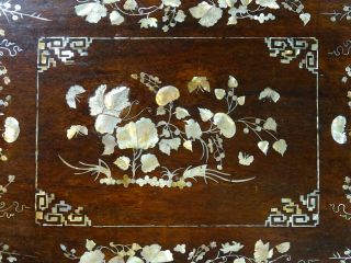 Fine Antique Chinese Mother - of - Pearl inlaid Tray 2