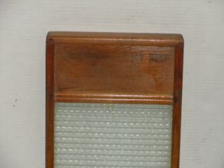 VINTAGE STANDARD FAMILY SIZE NO.  2080 WOOD & RIBBED GLASS WASHBOARD 2