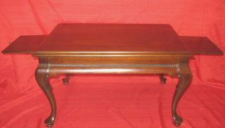 Gordon ' s Cherry Wood Queen Anne Style End Table With 2 Pull Out Tray 2