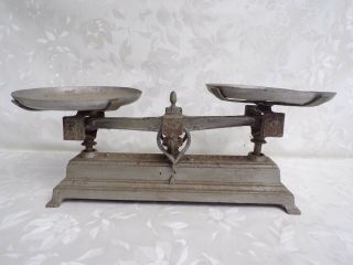 Antique Decorative French Roberval 5kg Scale With 7 " Aluminum Plates