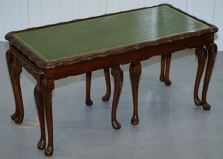VINTAGE MAHOGANY & GREEN LEATHER TOPPED COFFEE TABLE PLUS 2 NEST OF SMALL TABLES 2
