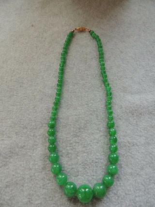 Chinese apple jade necklace vintage graduated beads 2