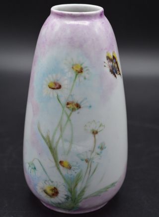 German Art Deco Fraureuth Vase,  fine handpainted Butterfly Daisy 1928 - 1935 2