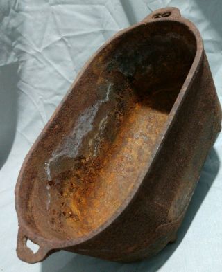 Small Antique CAST IRON Trough.  HB - 84.  Footed Planter.  9 x 5 Cast Iron Pot. 8