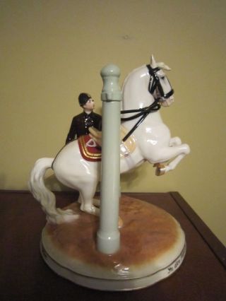 IN DEl PILAREN,  AUGARTEN PORCELAIN VIENNA SPANISH HORSE RIDING SCHOOL LIPIZZANER 4