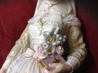 ANTIQUE FRENCH PORCELAIN FIGURE OF A WOMEN CIRCA 1860 WOW 2