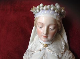 ANTIQUE FRENCH PORCELAIN FIGURE OF A WOMEN CIRCA 1860 WOW 3