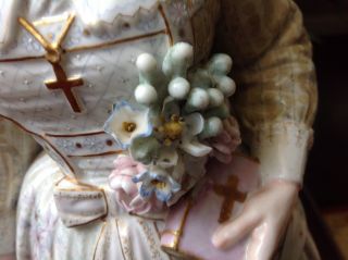 ANTIQUE FRENCH PORCELAIN FIGURE OF A WOMEN CIRCA 1860 WOW 6