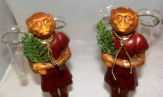 Vintage Petites Choses Pair Monkeys Clothed w/ Palm Leaf Fans Bud Vases RARE 2