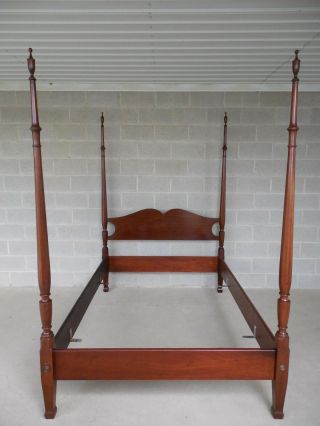 Biggs Chippendale Style Mahogany Full Size Poster Bed