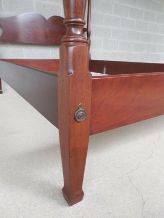 BIGGS Chippendale Style Mahogany Full Size Poster Bed 8