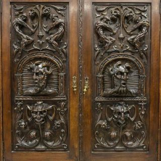 INCREDIBLE SPANISH RENAISSANCE REVIVAL CARVED CABINET,  19th century (1800s) 5