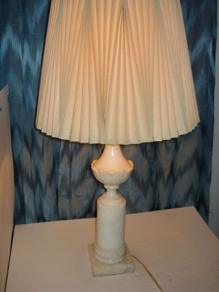 VINTAGE 1950 ' S ITALIAN WHITE ALABASTER/ MARBLE TABLE LAMP GREAT ARTISTRY /DESIGN 9
