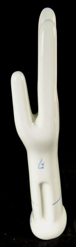 WHITE PORCELAIN GLOVE MOLD RIGHT HAND PRO M FEB 16,  1988 SIZE 7 BLUE WATER LINE 2