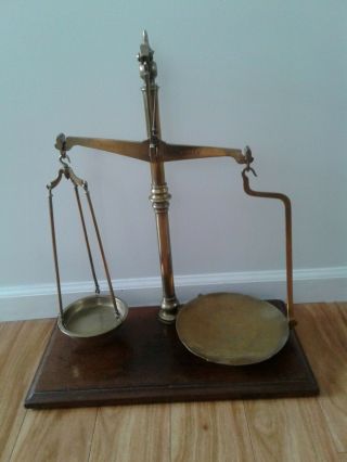 Antique 19th Century W&t Avery Brass Scale On Wooden Base W/avery Counterweights