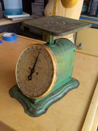 Vintage " Universal Household Scale " Landers Frary & Clark.  Patination