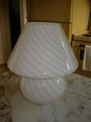 Vtg 10 1/2 Tall Mid Century Modern Venini Vetri Murano Glass Swirl Mushroom Lamp