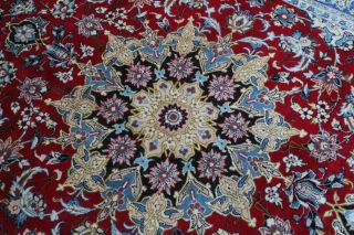 A Spectacular Old Handmade Najaf Abad Oriental Rug (293 X 191 Cm)