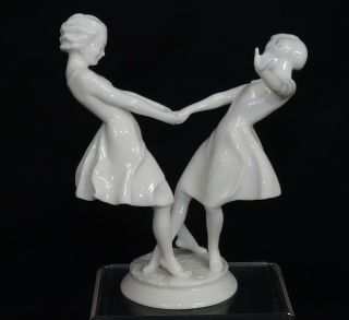 Vintage Hutschenreuther 1177 Playmates / Dancing Girls Blanc De Chine Figurine
