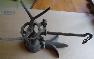 Antique Cast Iron Crow Foot Balance Beam Scale 2