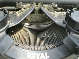 Royal No.  10 Typewriter Glass Keys Glass Sides 3