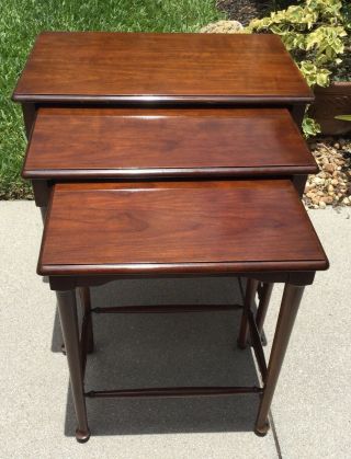 EXCEPTIONAL 3 VINTAGE DREXEL HERITAGE SOLID CHERRY NESTING TABLES QUEEN ANNE 3