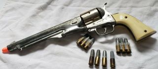 VINTAGE HUBLEY 44cal model1860 DIECAST TOY CAP PISTOL 10 bullets. 8