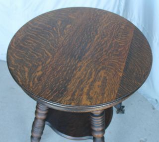 Antique Round quarter sawn solid Oak Lamp Table with claw ball feet 2