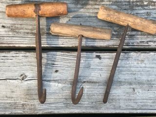 3 Assorted Size Antique Iron & Wood Farm Hay Bail Hooks 6