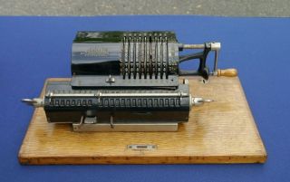 Rare Antique Arrow Adding Machine Or Calculator W Oak Case American Made