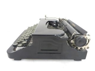 L.  C.  Smith & Corona Standard Vintage 1937 Black Typewriter 4