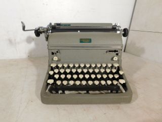1940s Royal Beast Typewriter White Half Keys Mcm ? - 2774785