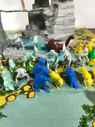 MARX Toys Giant Prehistoric Mountain Playset 4304 w/ Box & Figures & Dinosaurs 4