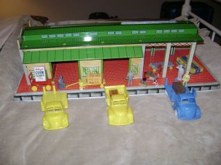 Marx Freight Station Playset From 1952