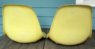 2 VTG Lemon Yellow Eames Herman Miller Fiberglass Chairs 1st Generation Zenith 2