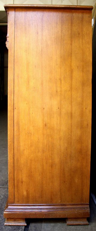 Vintage Antique Drexel Gothic Wood Wooden Dresser Chest Armoire Wardrobe Closet 3