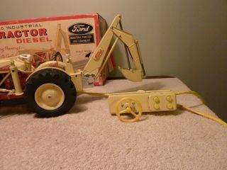 Cragston Corp 4040 Ford Battery Operated Remote Control Tractor. 3