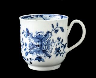 18th Century Worcester Blue And White Porcelain Teacup,  ‘mansfield’ Pattern