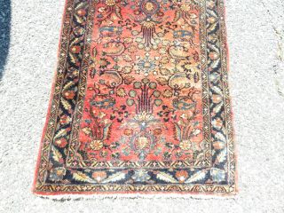 Antique Sarouk Oriental rug 2